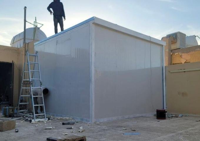 حداد بناء ملاحق ومخازن ساندوتش بنل في شرق الرياض