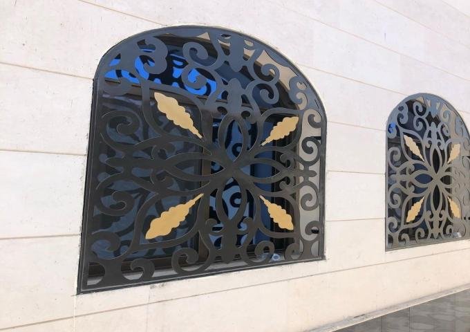 رقم حداد شبابيك حديد مانعة للسرقة حي الحمراء0508108682