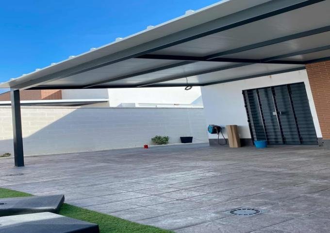 ورشةملاحق مظلات ساندوتش بنل قريب حي الغروب والقيروان